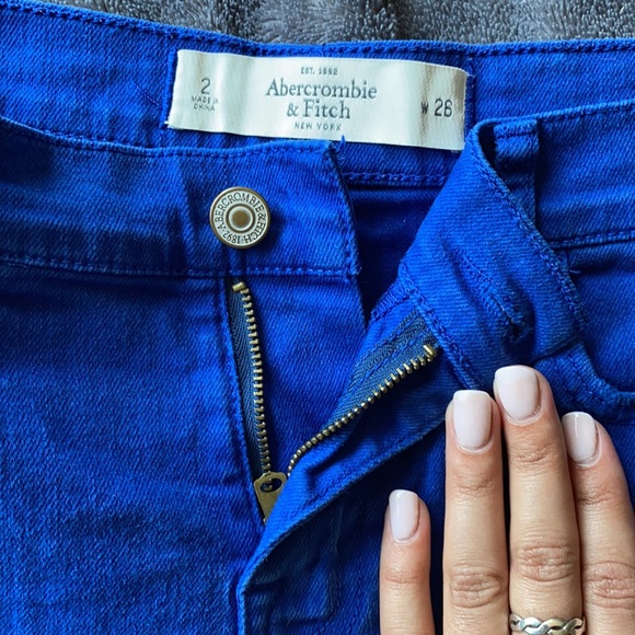 Abercrombie Jean shorts - Picture 2 of 6